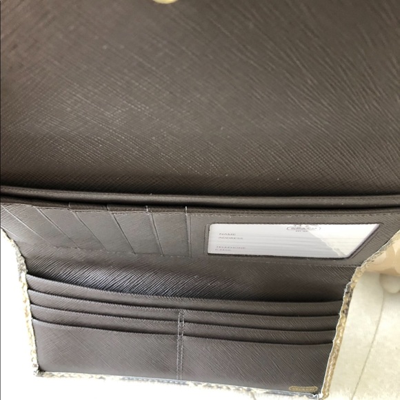 BRAND NEW! NEVER BEEN USED! Coach Reserve Wallet - Picture 10 of 13